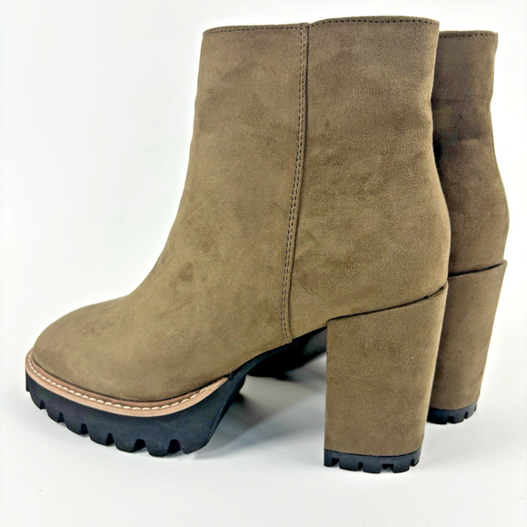 CUSHIONAIRE Women's Ringo platform heel boot Memory Foam Size 11M - Picture 3 of 15